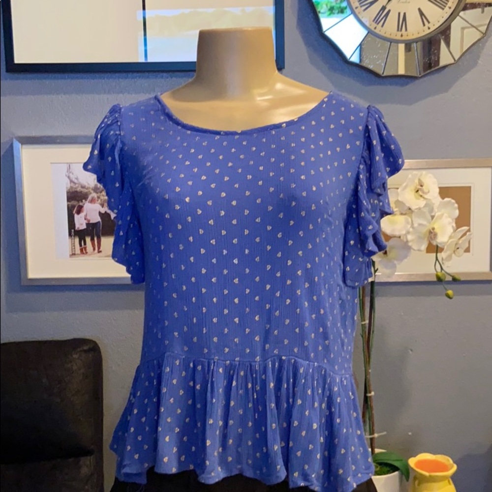 •Christy & Co• casual top 🍁